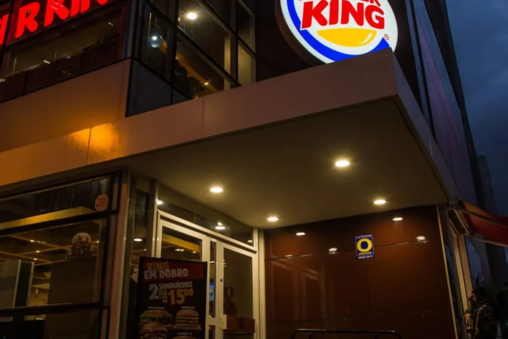 Mubadala avalia fechar capital da Zamp, dona do Burger King e da Starbucks no Brasil mubadala avalia fechar capital da zamp dona do burger king e da starbucks no brasil c74ef599