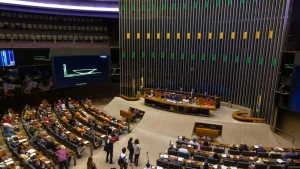 Reajuste na aposentadoria? Proposta na Câmara promete mudar a vida dos aposentados