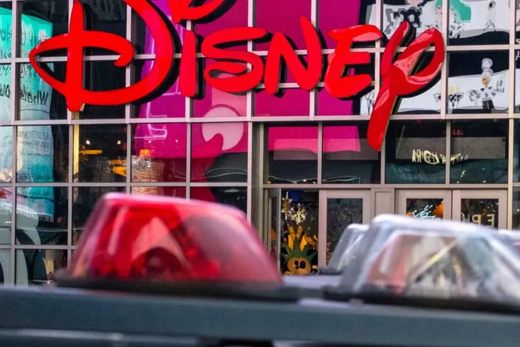 disney est demitindo centenas de funcion rios em todo o mundo diz fonte 0817fe17