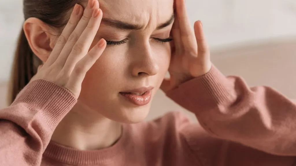 Dr. Alexandre Feldman, médico: “Comer fora frequentemente pode ser um gatilho silencioso para crises de enxaqueca” dr alexandre feldman m dico comer fora frequentemente pode ser um gatilho silencioso para crises de enxaqueca d2f711b6