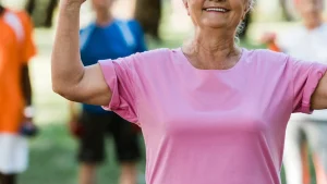 Como manter uma rotina saudável após os 60 anos com qualidade