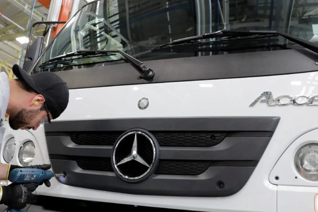Daimler começará a montar caminhões Mercedes-Benz no Senegal neste ano daimler come ar a montar caminh es mercedes benz no senegal neste ano 4a5c6b88