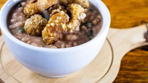 Como preparar um tutu de feijão cremoso e cheio de sabor