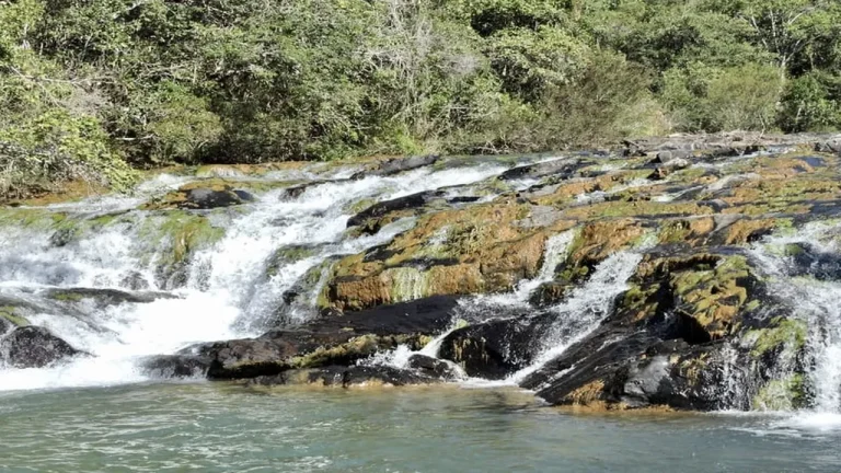 turistas est o se apaixonando por essa rota de cachoeiras dessa cidade de minas gerais d1148ec7
