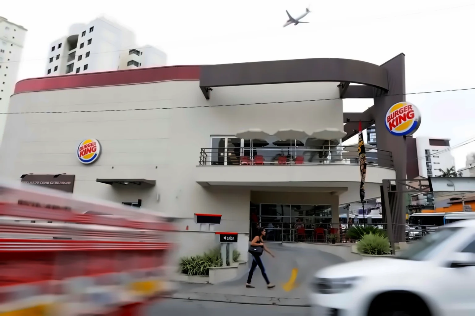 Mubadala Capital conclui recompra de ações e tira dona do Burger King e da Starbucks da bolsa