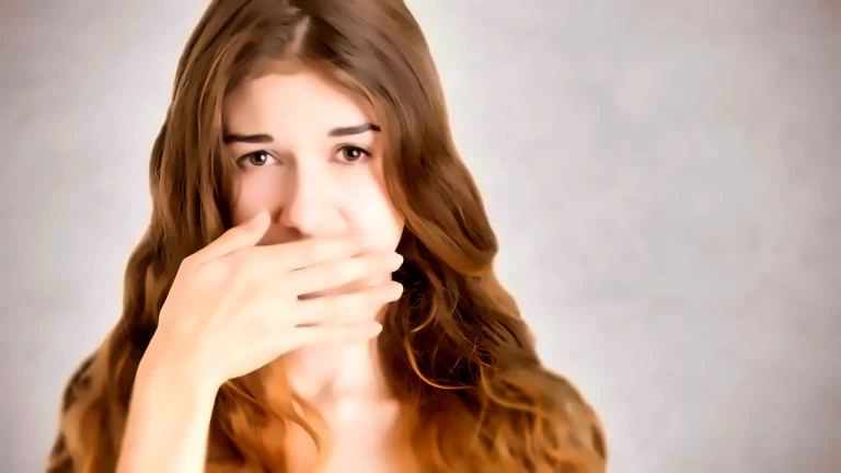Como preparar o melhor suco para desintoxicar o fígado e combater o mau hálito