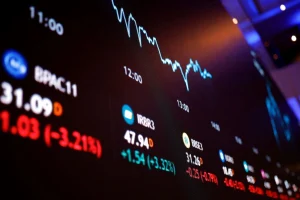 Alta de commodities é insuficiente para animar Ibovespa sem NY e após recorde de 4ª