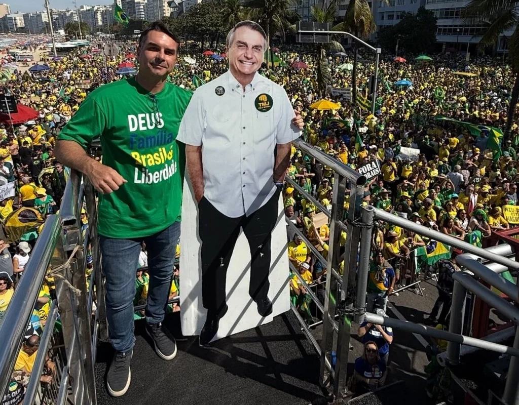 PL discute IA, montagens e bonecos para preencher vazio deixado por Bolsonaro PL discute IA, montagens e bonecos para preencher vazio deixado por Bolsonaro
