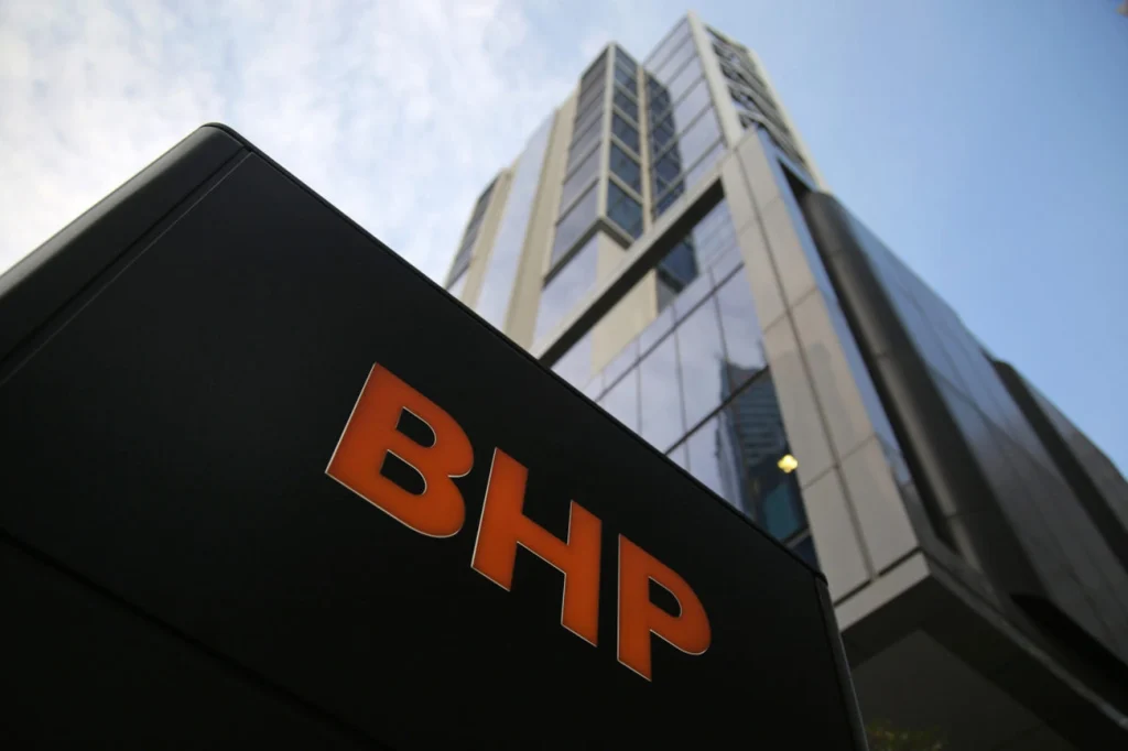 BHP teria oferecido US$ 53 bilhões em oferta abortada pela Anglo BHP teria oferecido US$ 53 bilhões em oferta abortada pela Anglo