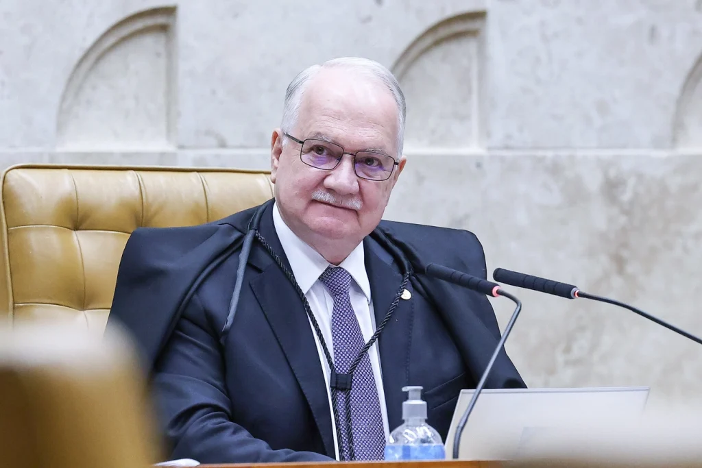 Fachin quer código de ética para tribunais e pretende usar CNJ para criá-lo Fachin quer código de ética para tribunais e pretende usar CNJ para criá-lo