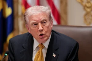 EUA ameaçam separar famílias para cumprir meta de deportação de Trump agora