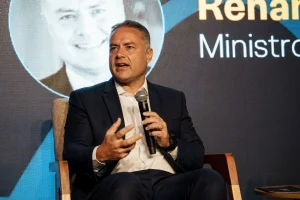 Medidas do CNH do Brasil vão passar a valer na quarta-feira, 10, diz Renan Filho