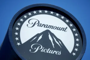 Paramount faz oferta hostil de US$ 108,4 bilhões pela Warner Bros Discovery