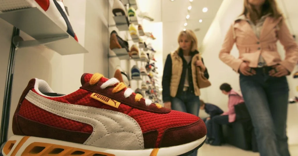 Puma enfrenta o pior ano na bolsa enquanto rumores de aquisição ganham força Puma enfrenta o pior ano na bolsa enquanto rumores de aquisição ganham força