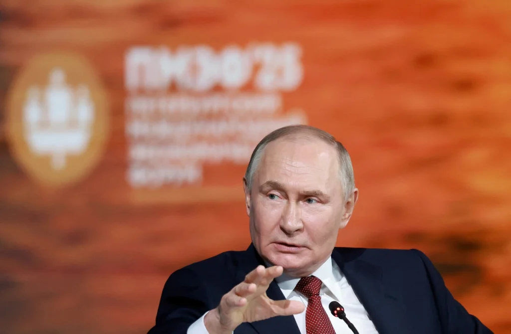 Relatório aponta que Putin ordenou envenenamento de ex-espião russo na Inglaterra Relatório aponta que Putin ordenou envenenamento de ex-espião russo na Inglaterra