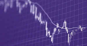 Tensão pré-eleitoral: Ibovespa volta a cair e dólar se aproxima dos R$ 5,50