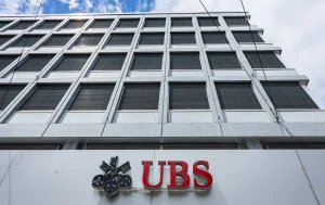 UBS pode cortar mais 10 mil empregos até 2027, informa jornal suíço