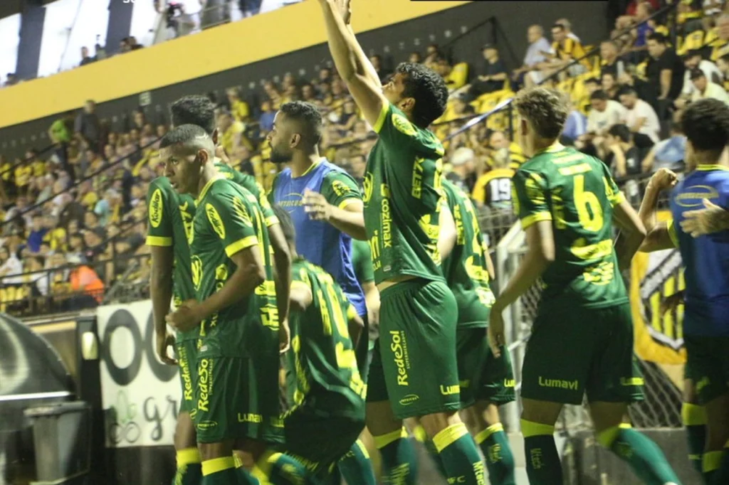 Assista agora Mirassol x Vasco ao vivo no Premiere