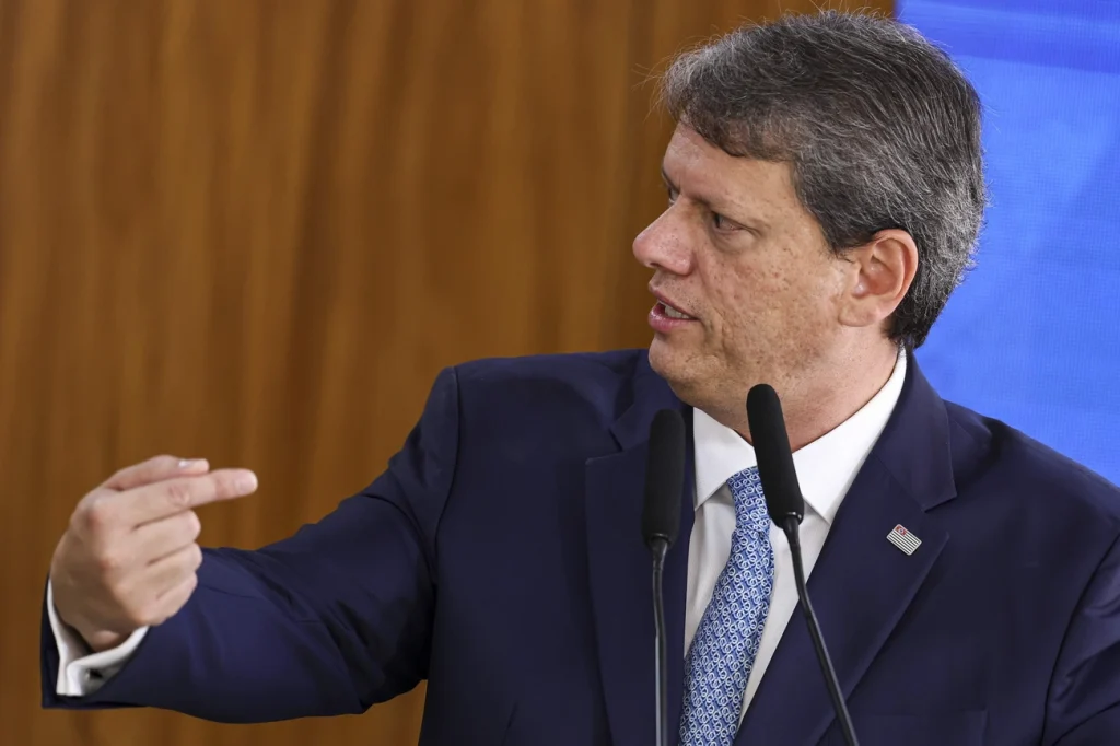 Tarcísio Freitas: por que um novo CEO é o futuro do Brasil