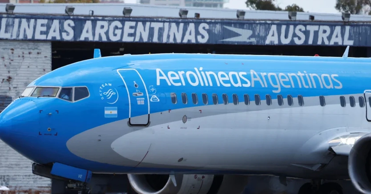Aerolíneas Argentinas cancela voos para Copa 2026 hoje devido alta combustível