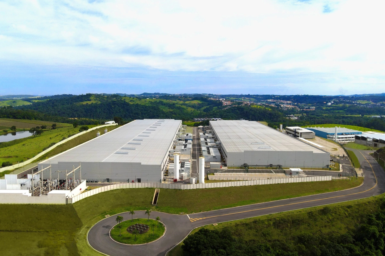 Ascenty investe R$ 6 bilhões agora em expansão de data centers para IA no Brasil