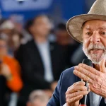 Lula critica privatização da BR e falta de controle sobre preços de combustíveis hoje